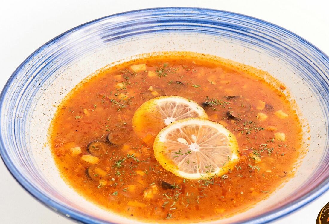 Солянка сборная мясная