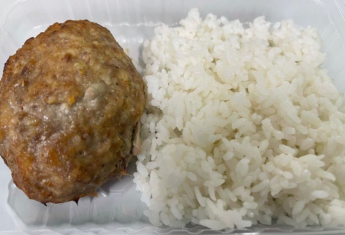 Котлета куриная с рисом на пару