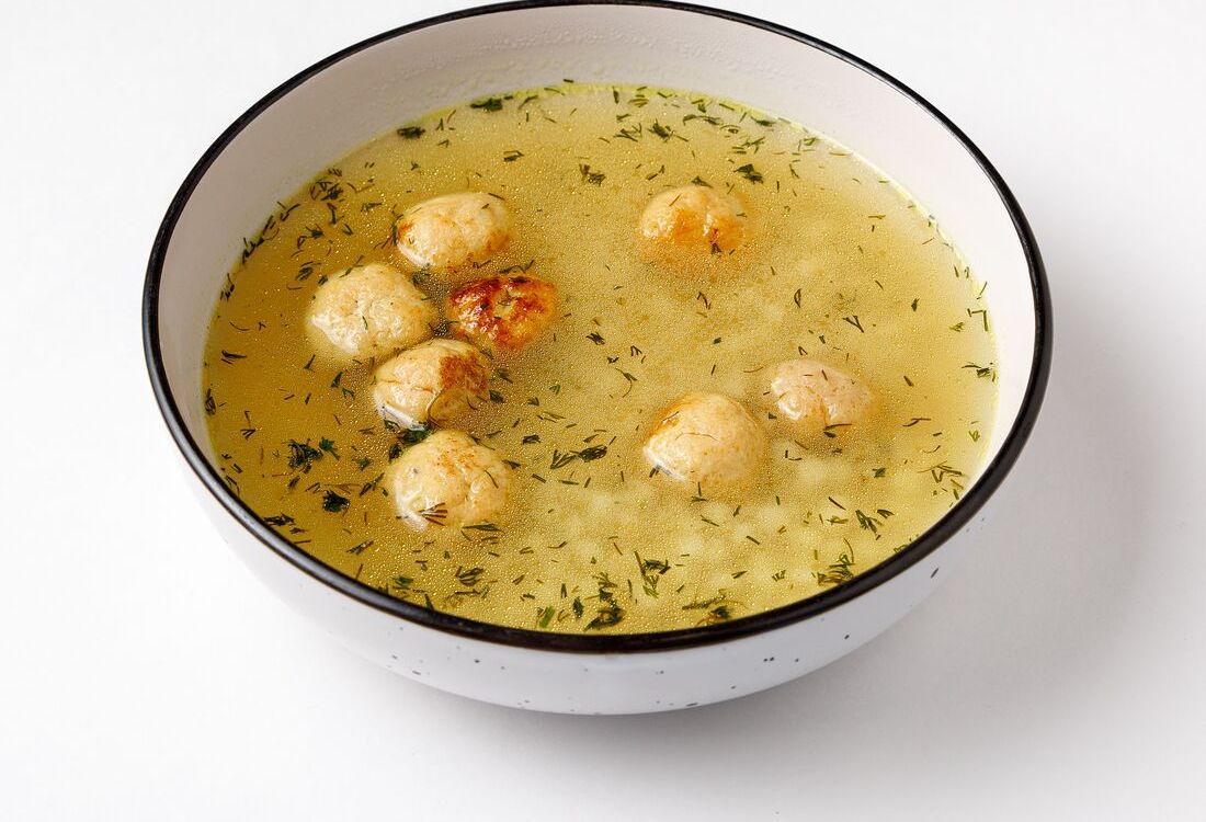 Куриный суп с фрикадельками