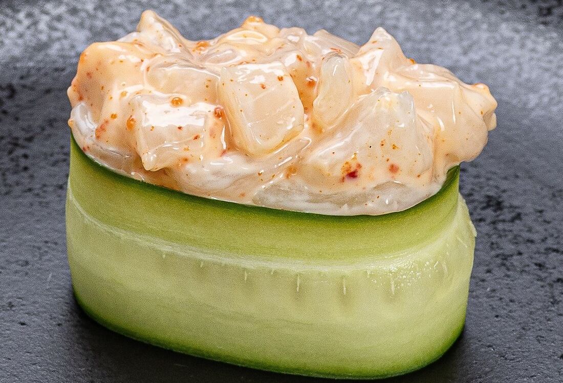 Ика спайси суши
