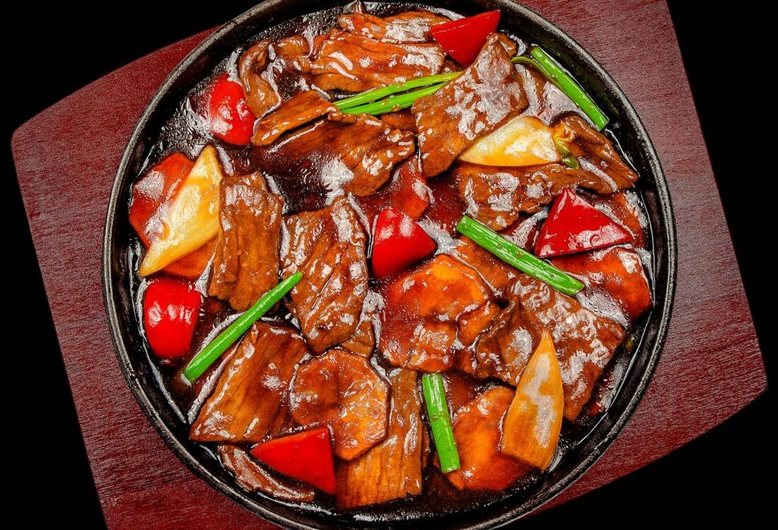Говядина с картофелем и овощами