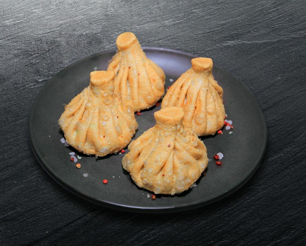 Хинкали с курицей и грибами жареный
